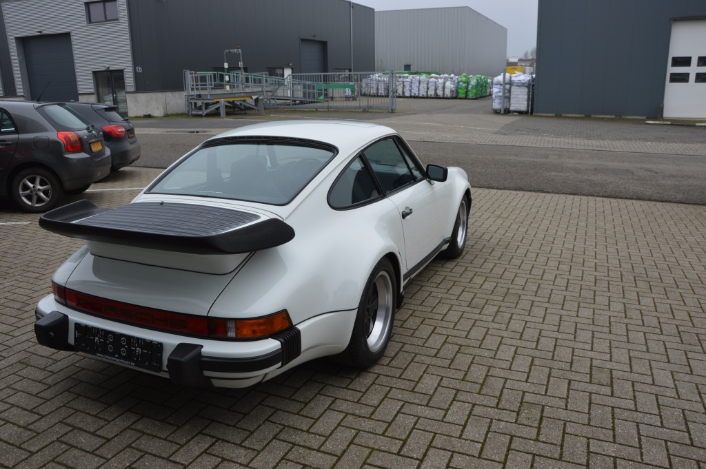 Porsche 911 Carrera Coupe 3.2 WTL Matchingnumbers 1984