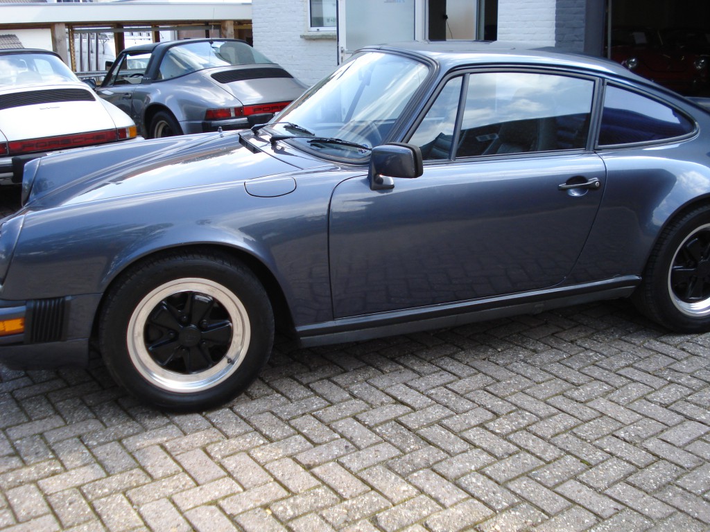 Porsche 911 3.0 SC sunroof coupe matchingnumbers