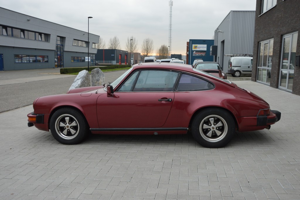 Porsche 911 3.0 SC Sunroof coupe Matchingnumbers